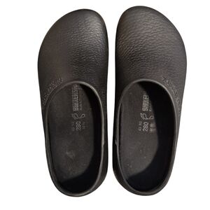 Birkenstock Profi Birki 2.0 Clogs in Black